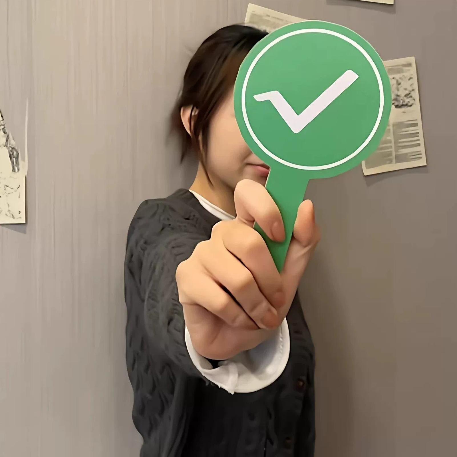 Voting Paddles Double-sided Re - đánh giá và giá Board Game Who Is It